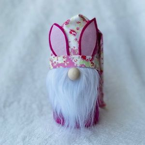 NEW! Handmade Easter bunny gnome from "Up Home Gnomes"